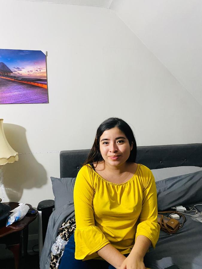 Lovely II Space Share A Room East York Canada Toronto Exteriör bild