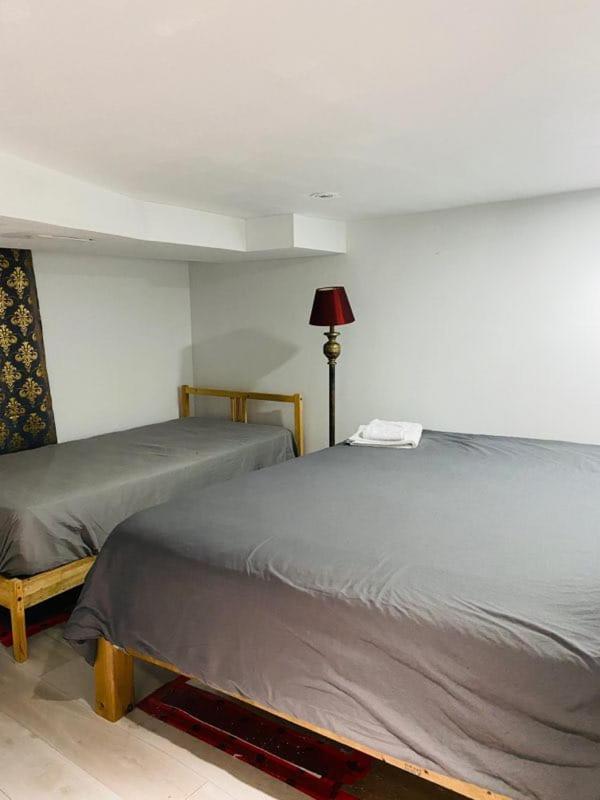 Lovely II Space Share A Room East York Canada Toronto Exteriör bild