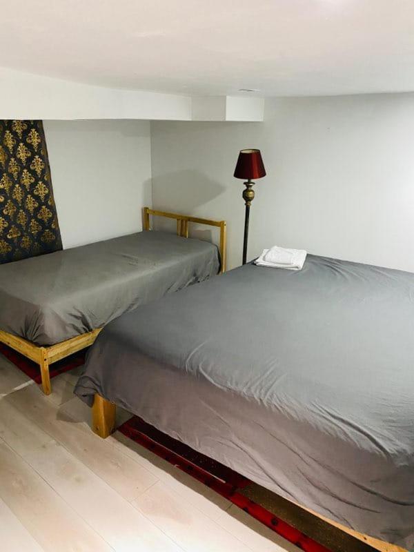 Lovely II Space Share A Room East York Canada Toronto Exteriör bild